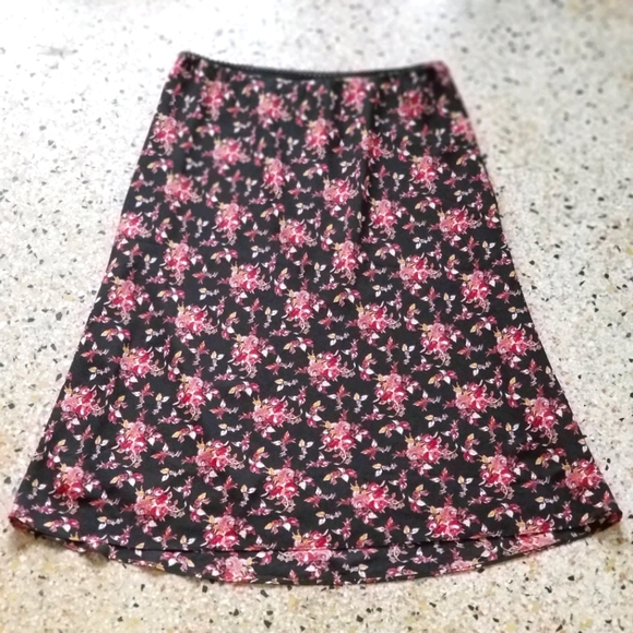 Max studio skirt - Picture 2 of 13